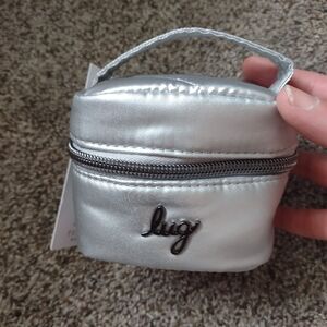 Lug Swizzle Mini Jewelry Case in Metallic Silver NWT